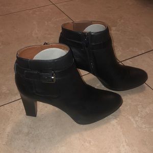 Franco Sarto L-Idrina black leather bootie